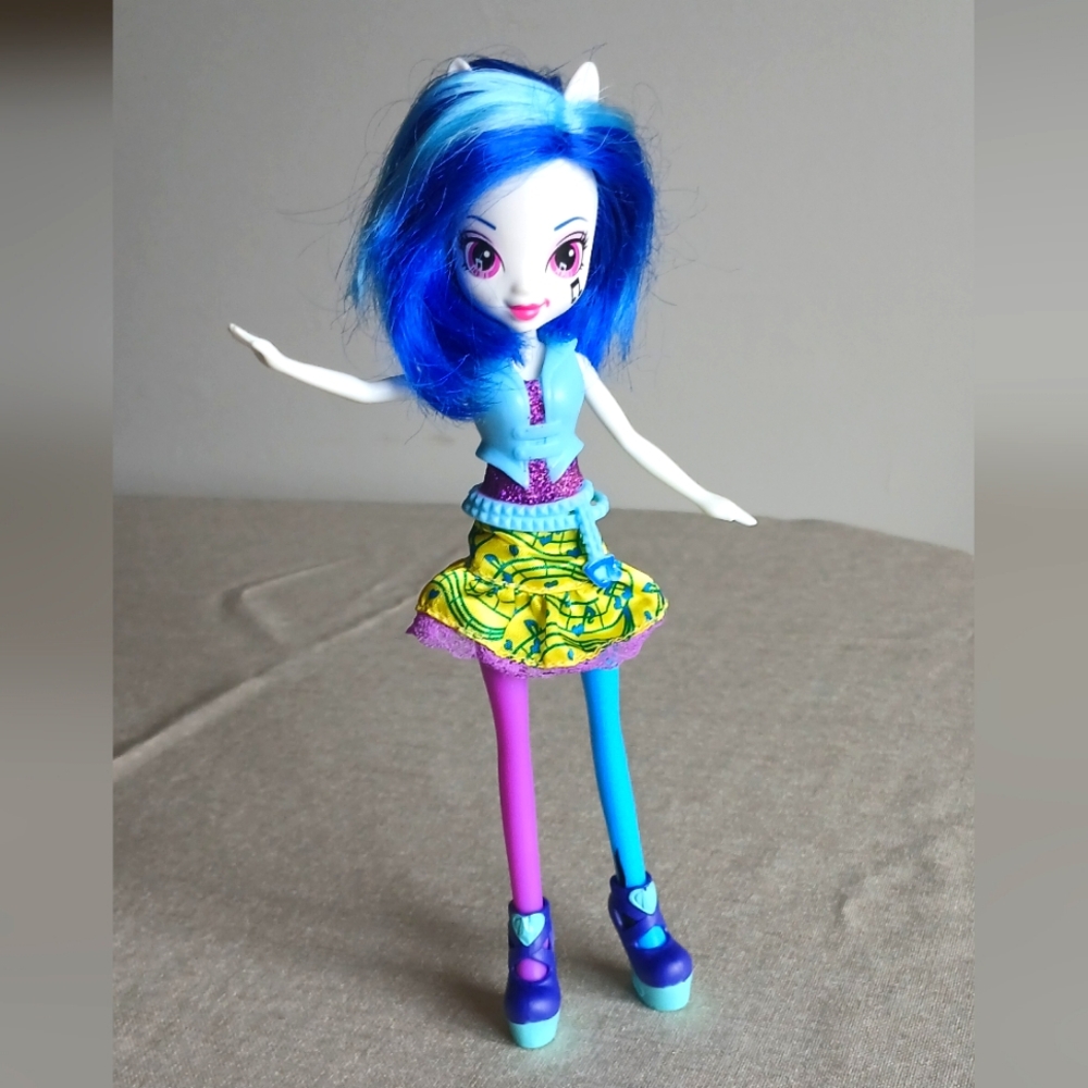 DJ Pon-3 Equestria Girl 9" Rainbow Rocks Doll My Little Pony G4
